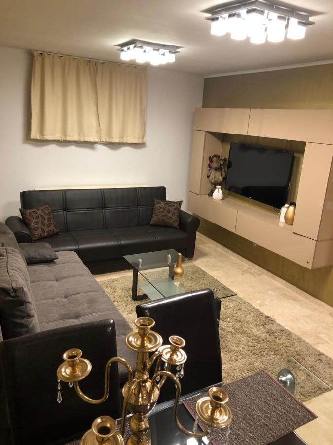 Appartement Apartament Nicolle à Poiana Brasov Extérieur photo